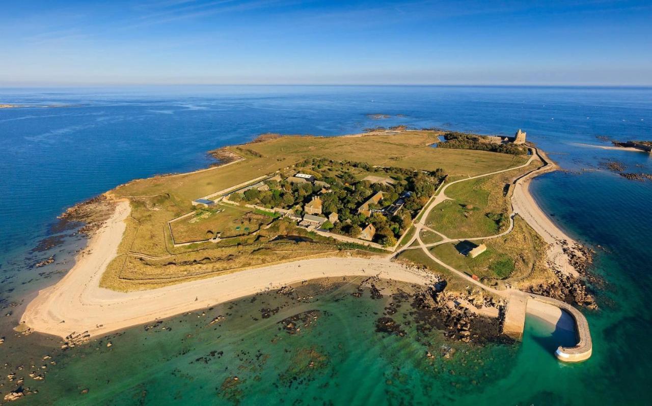 Maison Normande Proche De La Mer Et Des Lieux Touristiques Quettehou Экстерьер фото
